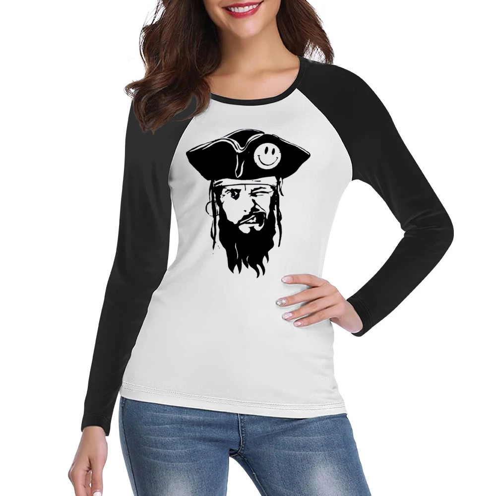 funny captain pirate with smiley hat and blinked eye Women Ladies Long Sleeve T-Shirt